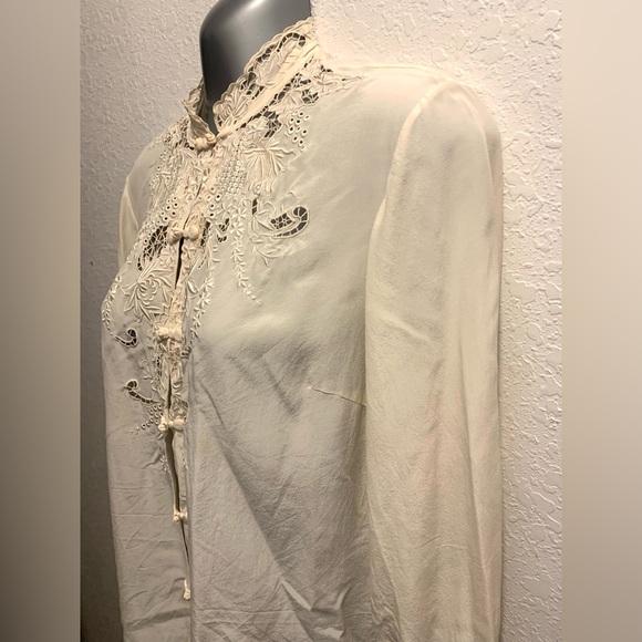 100% Silk Hand Embroidered Vintage Blouse Size Small 60s - Picture 8 of 11